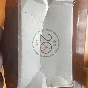 VINTAGE WOMENS JORDAN 14